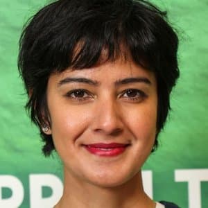 Rakhee Thakrar