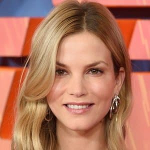 Sylvia Hoeks