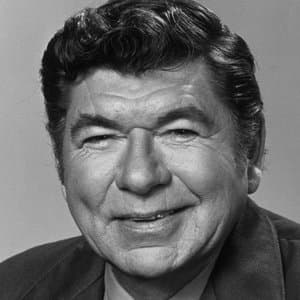 Claude Akins