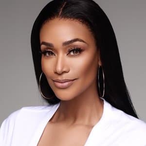 Tami Roman