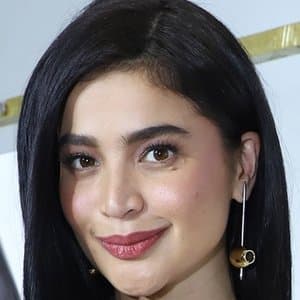 Anne Curtis