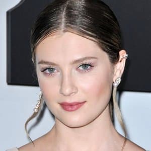 Zoe Levin