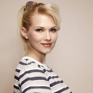 Claudia Lee