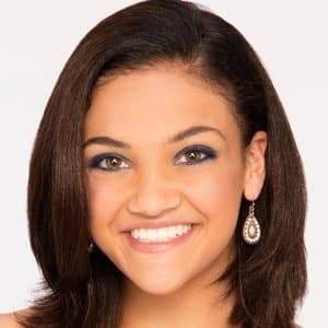 Laurie Hernandez