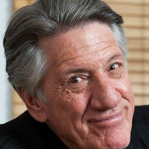 Stephen Macht