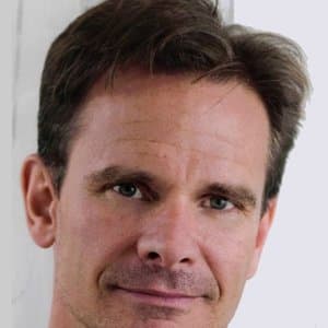 Peter Scolari