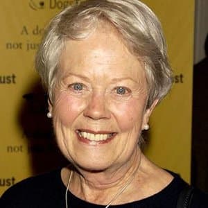 Annette Crosbie