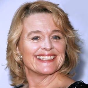 Sinéad Cusack