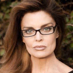 Tracy Scoggins