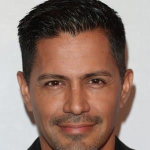 Jay Hernandez