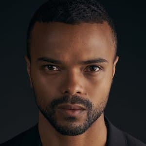 Eka Darville