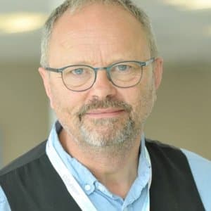 Robert Llewellyn