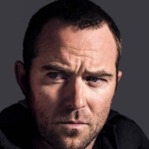 Sullivan Stapleton