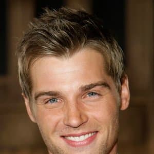 Mike Vogel