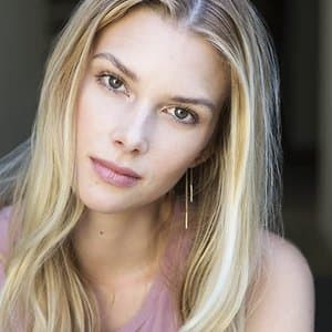 Emma Ishta