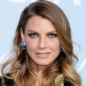 Angela Lindvall