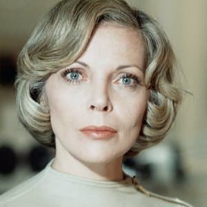 Barbara Bain