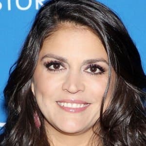 Cecily Strong