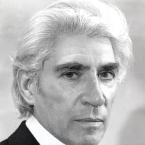 Frank Finlay