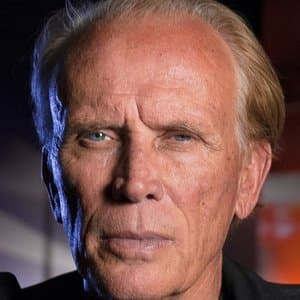 Peter Weller