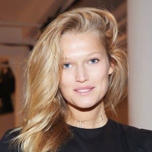 Toni Garrn