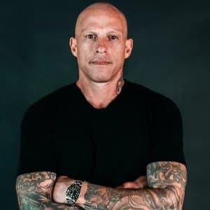 Ami James