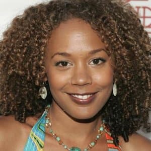 Rachel True