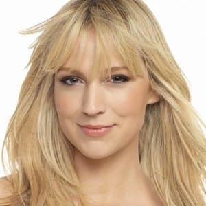 Beth Riesgraf