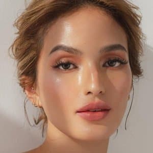 Sarah Lahbati