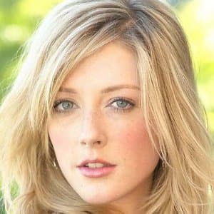 Jennifer Finnigan