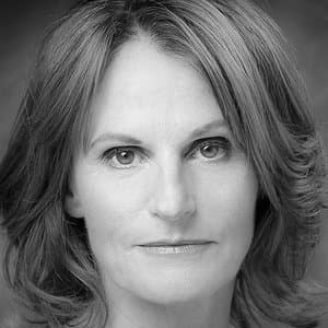 Gwyneth Strong