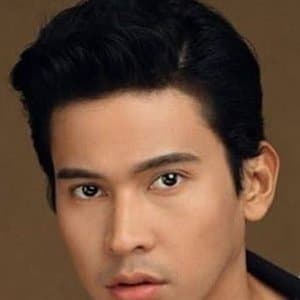 Enchong Dee