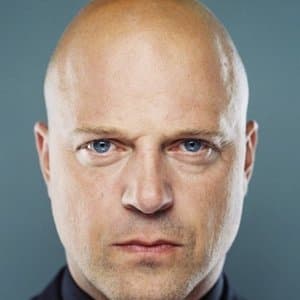 Michael Chiklis