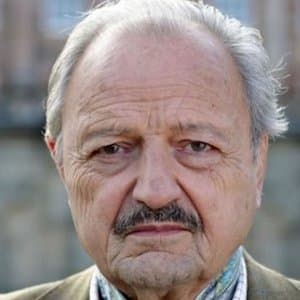 Peter Bowles