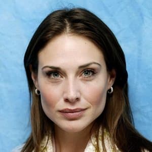 Claire Forlani