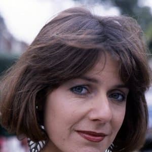 Belinda Lang