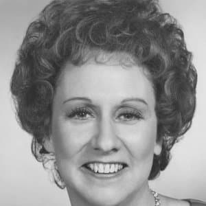 Jean Stapleton