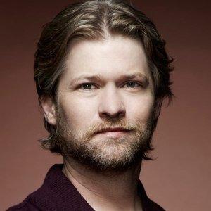 Todd Lowe