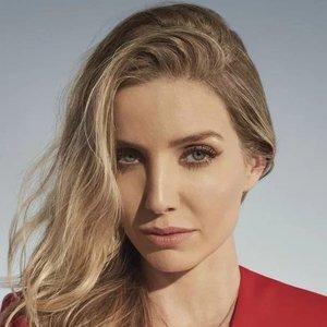 Annabelle Wallis