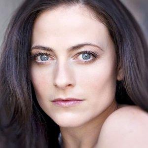 Lara Pulver